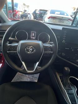 تۆیۆتا کامری